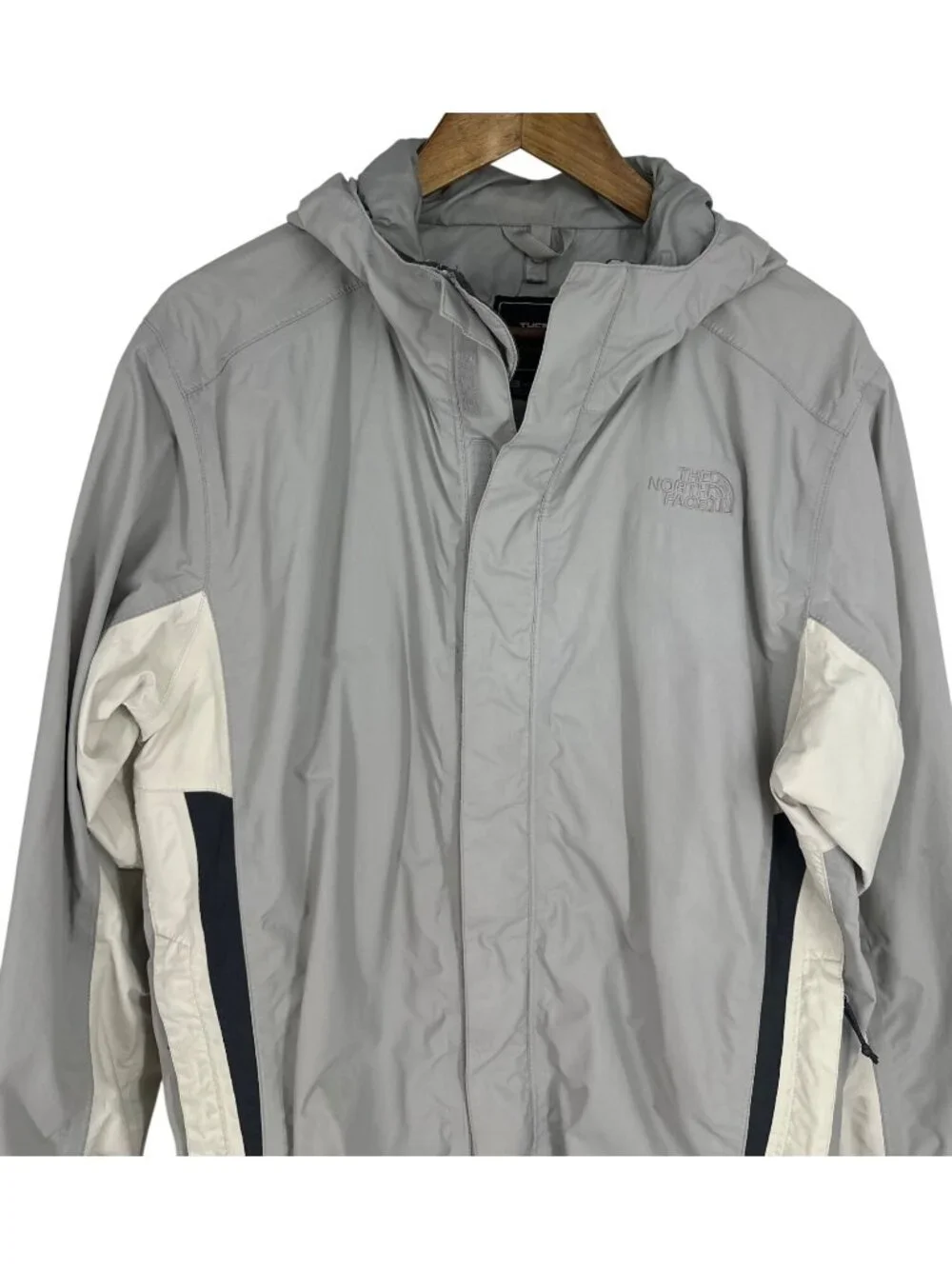 The North Face Mens Gray & White Lightweight Hooded Jacket Size L